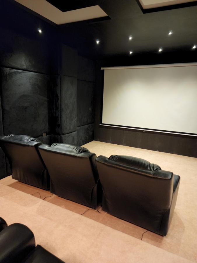 Oxygym Club Hotel & Suites ファイサラーバード エクステリア 写真