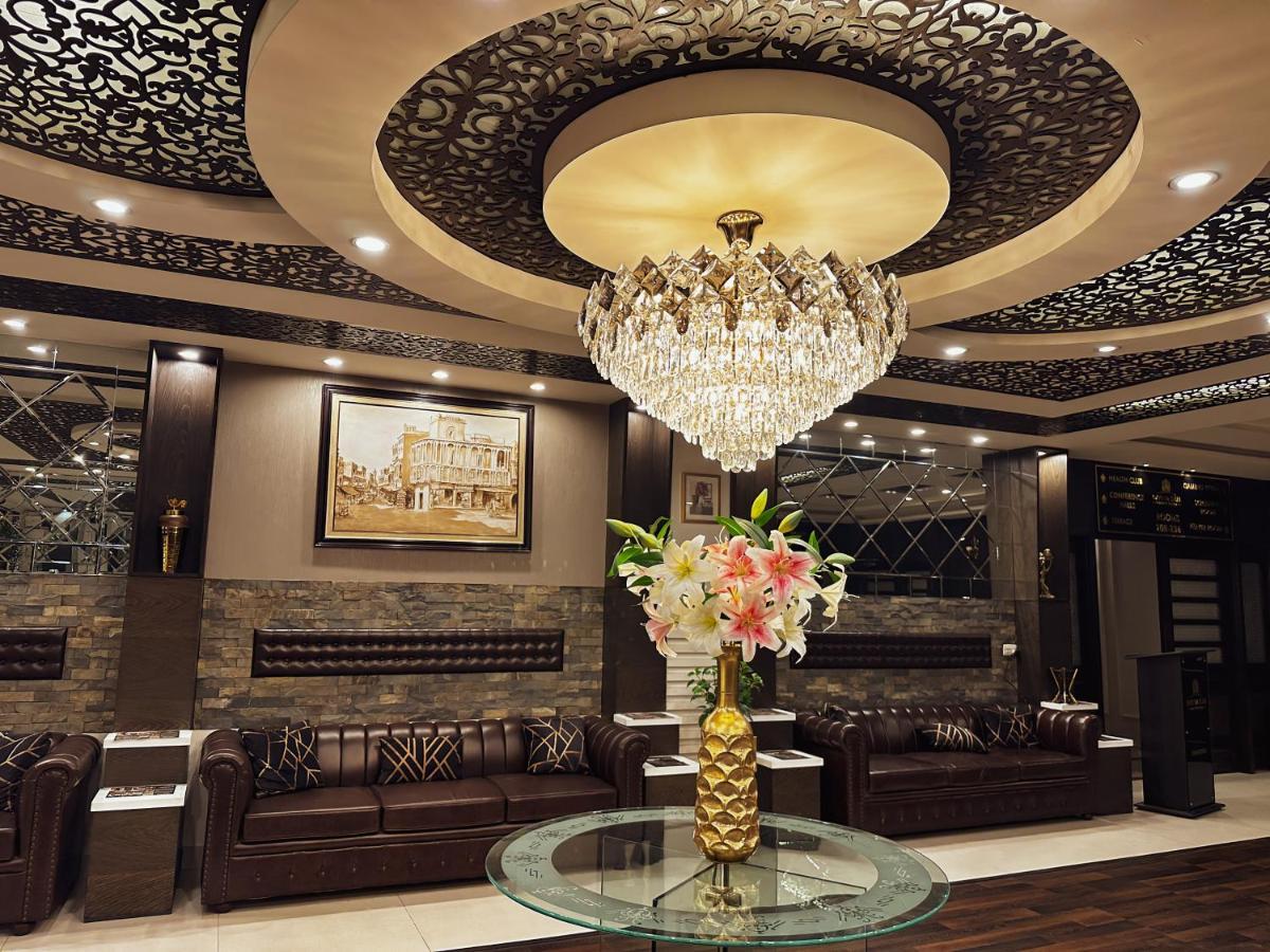 Oxygym Club Hotel & Suites ファイサラーバード エクステリア 写真